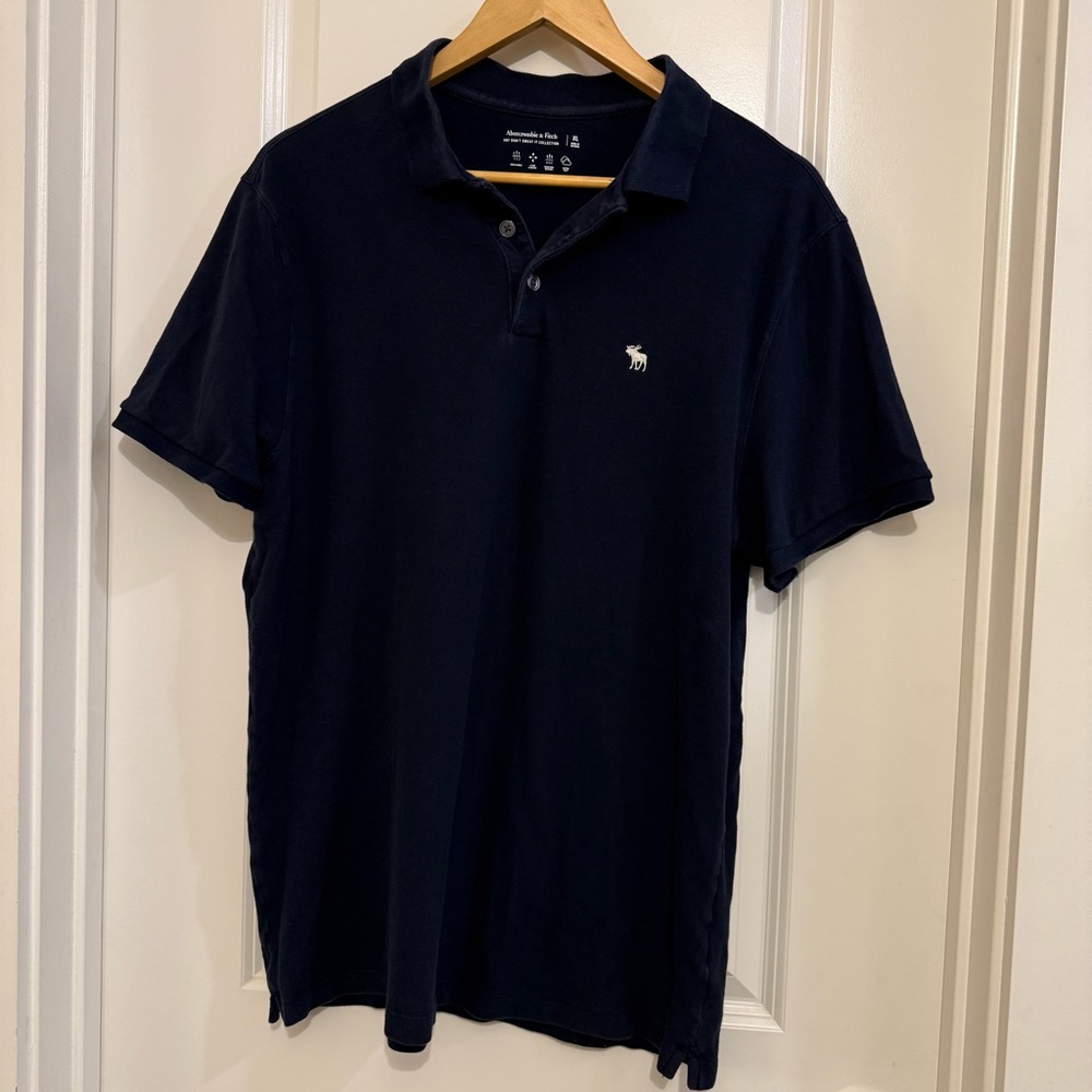 Abercrombie & Fitch Navy Polo Shirt white Moose embroidery size XL preppy